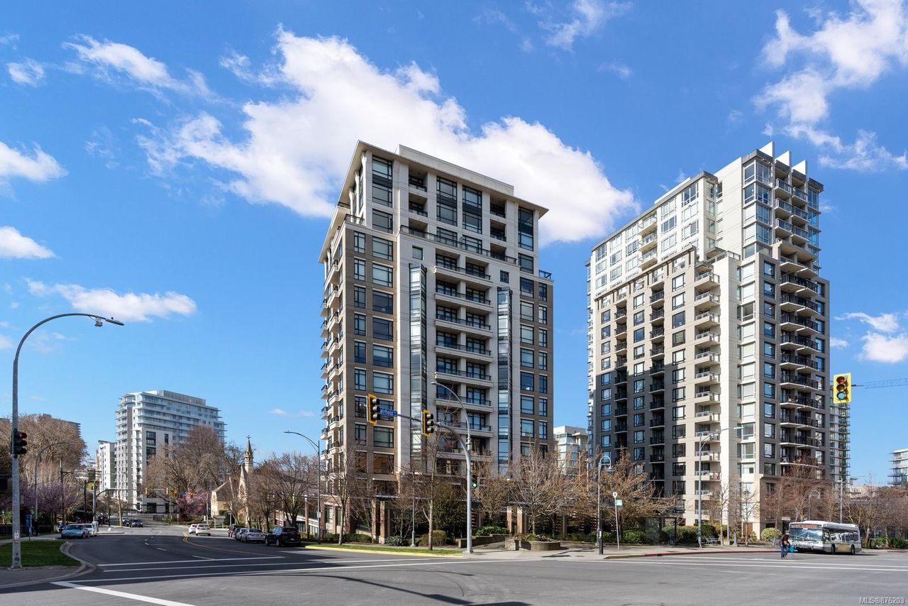 901 - 788 Humboldt Street, Downtown, Victoria by Julia Abraham Real Estate 901 - 788 Humboldt Street, Downtown, Victoria