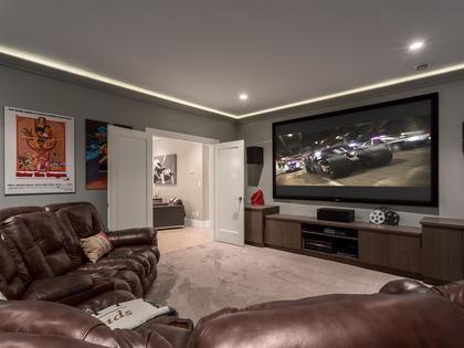 16 at 4548 Marineview, Forest Hills NV, North Vancouver