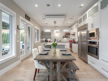 6 at 4548 Marineview, Forest Hills NV, North Vancouver