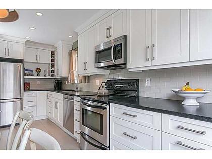 V1082357_601_18 at 375 28th Avenue, Main, Vancouver East