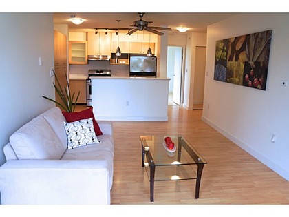 V1041639_201_94 at 507 - 124 1st Street, Lower Lonsdale, North Vancouver