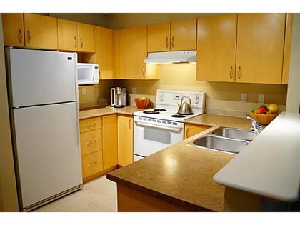 V1042937_601_94 at 114 - 147 1st Street, Lower Lonsdale, North Vancouver