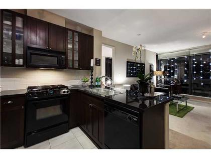 V1037983_501_18 at 402 - 170 1st Street, Lower Lonsdale, North Vancouver