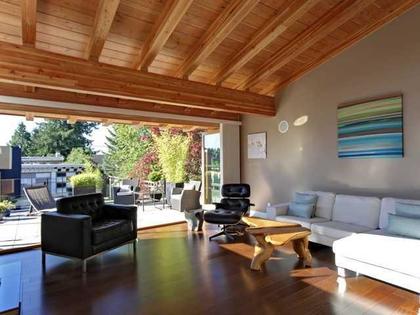 V1027128_901_19 at 761 12th Street, Boulevard, North Vancouver