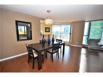 V917648_301_20 at 402 - 120 2nd Street, Lower Lonsdale, North Vancouver