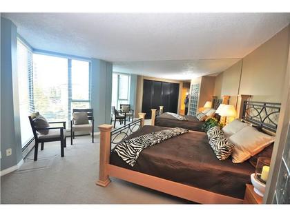 V917648_501_15 at 402 - 120 2nd Street, Lower Lonsdale, North Vancouver