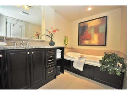 V917648_601_16 at 402 - 120 2nd Street, Lower Lonsdale, North Vancouver