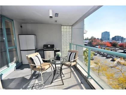 V917648_801_14 at 402 - 120 2nd Street, Lower Lonsdale, North Vancouver