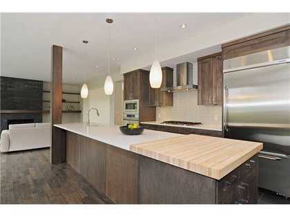 V918357_201_18 at 2790 Edgemont Bv, Edgemont, North Vancouver