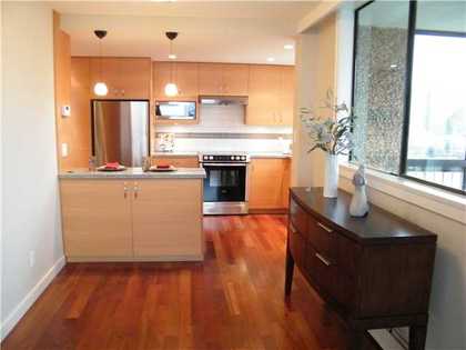 V859619_301_20 at 801 - 1390 Duchess Avenue, Ambleside, West Vancouver