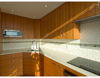 V794725_601_18 at 2001 - 120 2nd Street, Lower Lonsdale, North Vancouver