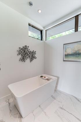 2348-Lawson-Avenue-West-Vancouver-360hometours-31s at 2348 Lawson Avenue, Dundarave, West Vancouver