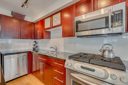 122-e-3rd-street-lower-lonsdale-north-vancouver-03 at 410 - 122 E 3rd Street, Lower Lonsdale, North Vancouver