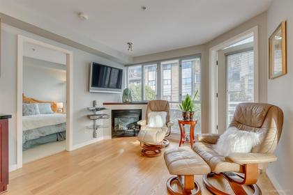 122-e-3rd-street-lower-lonsdale-north-vancouver-08 at 410 - 122 E 3rd Street, Lower Lonsdale, North Vancouver