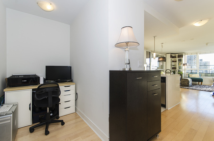 4099 at 301 - 160 West 3rd Street, Lower Lonsdale, North Vancouver
