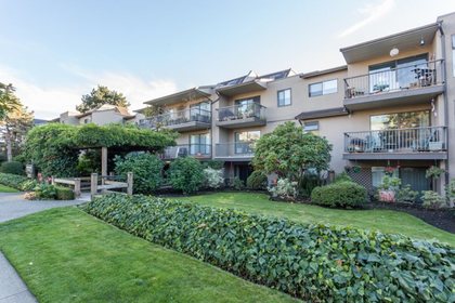 251-w-4th-street-lower-lonsdale-north-vancouver-16 at 307 - 251 W 4th Street, Lower Lonsdale, North Vancouver