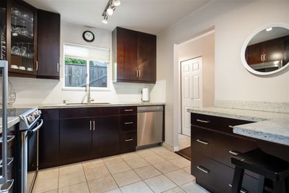 900-w-17th-street-hamilton-north-vancouver-11 at 47 - 900 W 17th Street, Hamilton, North Vancouver