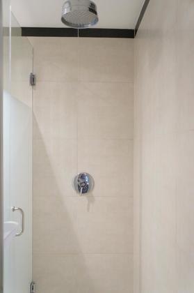 Awesome railhead glass shower stall! at 1606 - 2355 Madison Avenue, Brentwood Park, Burnaby North