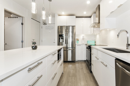 0836 at 615 - 733 W 3rd Street, Harbourside, North Vancouver