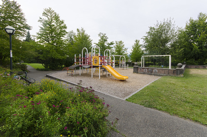 2694 at 309 - 5281 Oakmount Crescent, Oaklands, Burnaby South