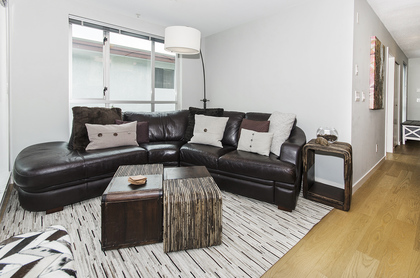 5974 at 410 - 122 East 3rd Street, Lower Lonsdale, North Vancouver