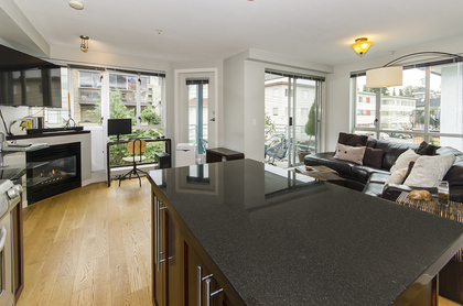 5986 at 410 - 122 East 3rd Street, Lower Lonsdale, North Vancouver