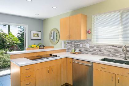 648-w-29th-street-upper-lonsdale-north-vancouver-08 at 648 W 29th Street, Upper Lonsdale, North Vancouver