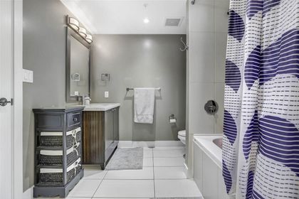 160-w-3rd-street-lower-lonsdale-north-vancouver-19 at 604 - 160 W 3rd Street, Lower Lonsdale, North Vancouver