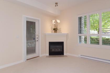 006 at 102 - 3151 Connaught Crescent, Edgemont, North Vancouver