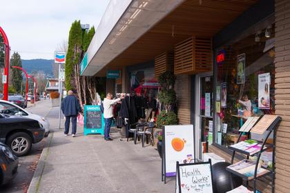 031 at 102 - 3151 Connaught Crescent, Edgemont, North Vancouver