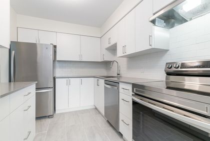 327-ninth-street-uptown-nw-new-westminster-02 at 306 - 327 Ninth Street, Uptown NW, New Westminster