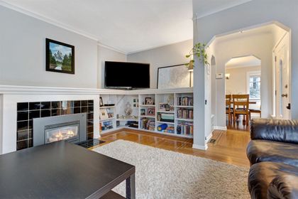 220-w-23rd-street-central-lonsdale-north-vancouver-07 at 220 W 23rd Street, Central Lonsdale, North Vancouver