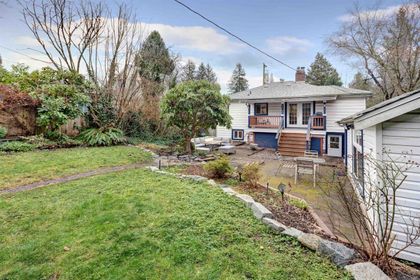 220-w-23rd-street-central-lonsdale-north-vancouver-26 at 220 W 23rd Street, Central Lonsdale, North Vancouver