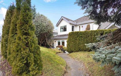 121-eighth-avenue-glenbrooke-north-new-westminster-02 at 121 Eighth Avenue, GlenBrooke North, New Westminster