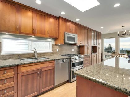 256-w-28th-street-upper-lonsdale-north-vancouver-10 at 256 W 28th Street, Upper Lonsdale, North Vancouver