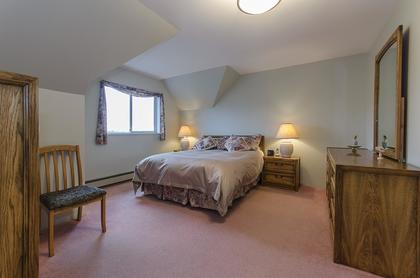 6464 at 6089 Aubrey Street, Parkcrest, Burnaby North