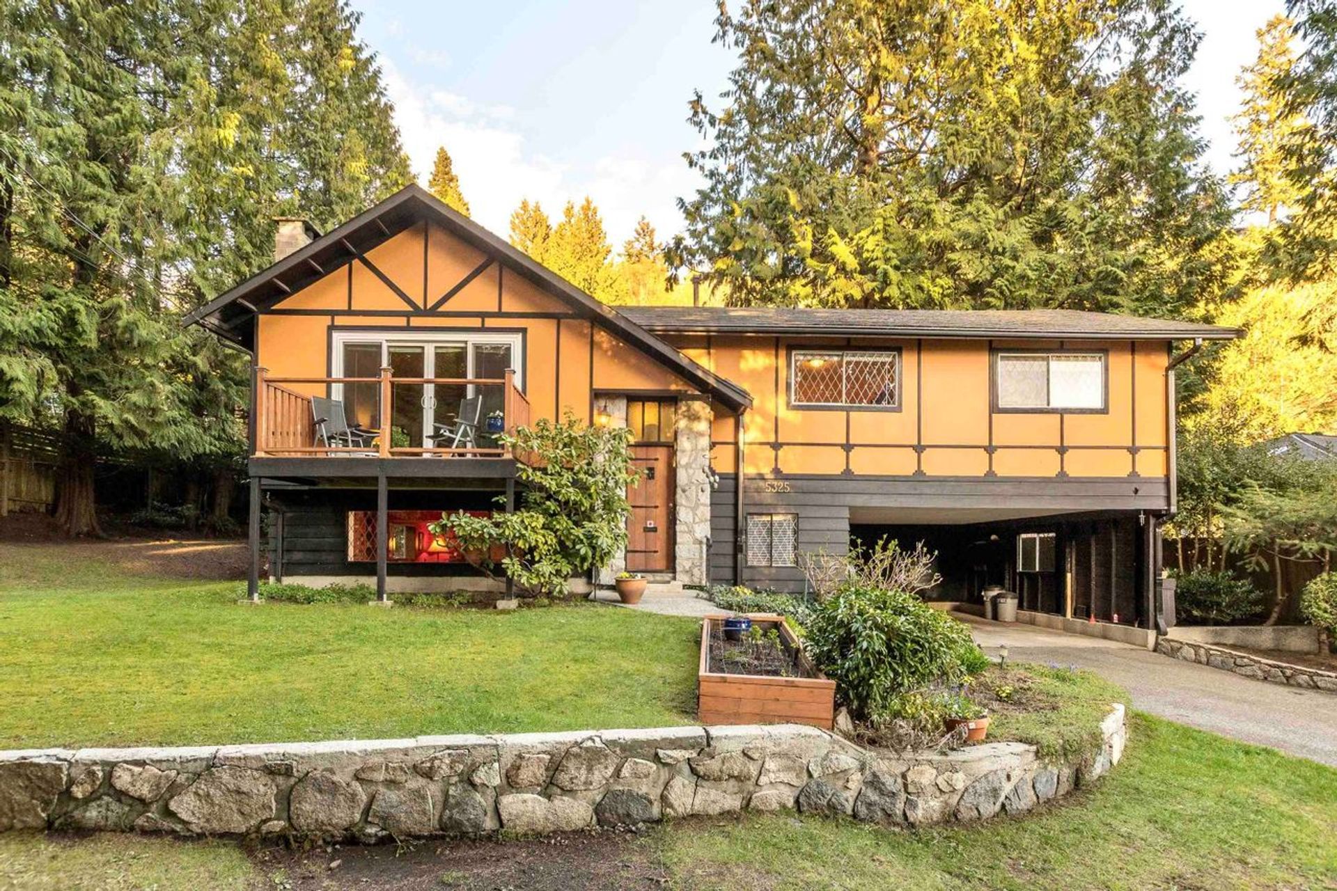 5325-marine-drive-caulfeild-west-vancouver-02 at 5325 Marine Drive, Caulfeild, West Vancouver