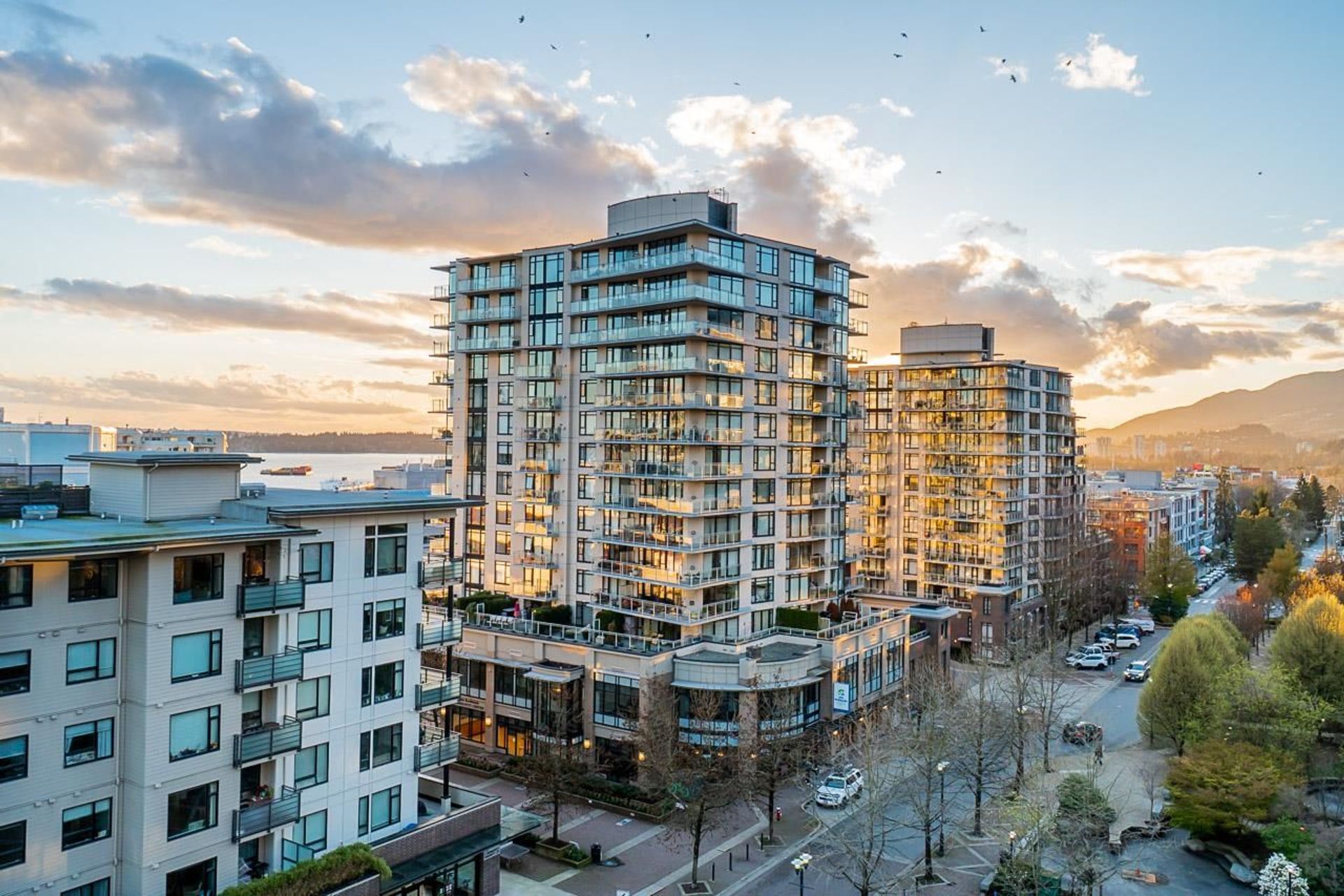 124-w-1st-street-lower-lonsdale-north-vancouver-25 at 804 - 124 W 1st Street, Lower Lonsdale, North Vancouver