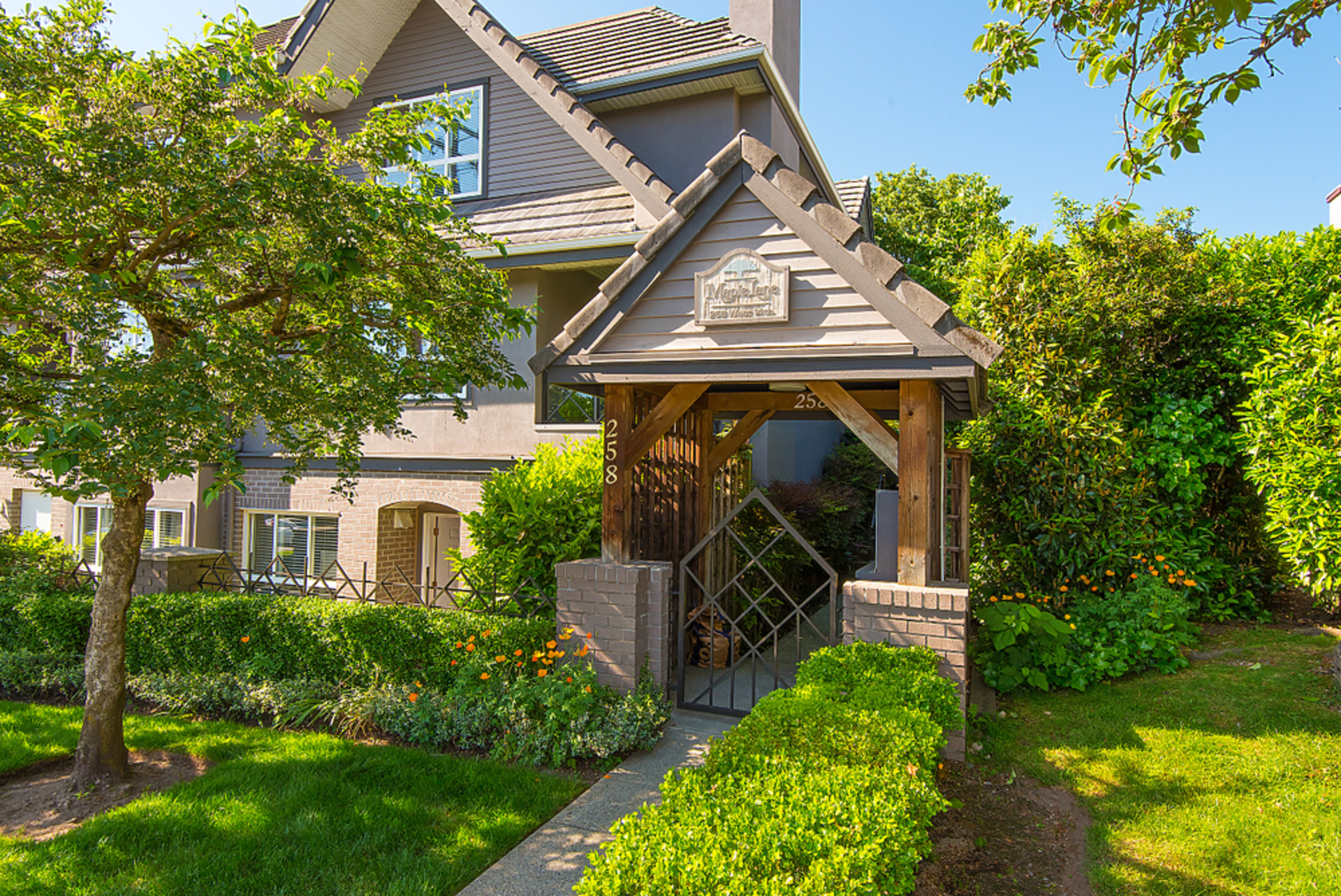 6 - 258 W 14th Street, Maple Lane, Central Lonsdale, North Vancouver 