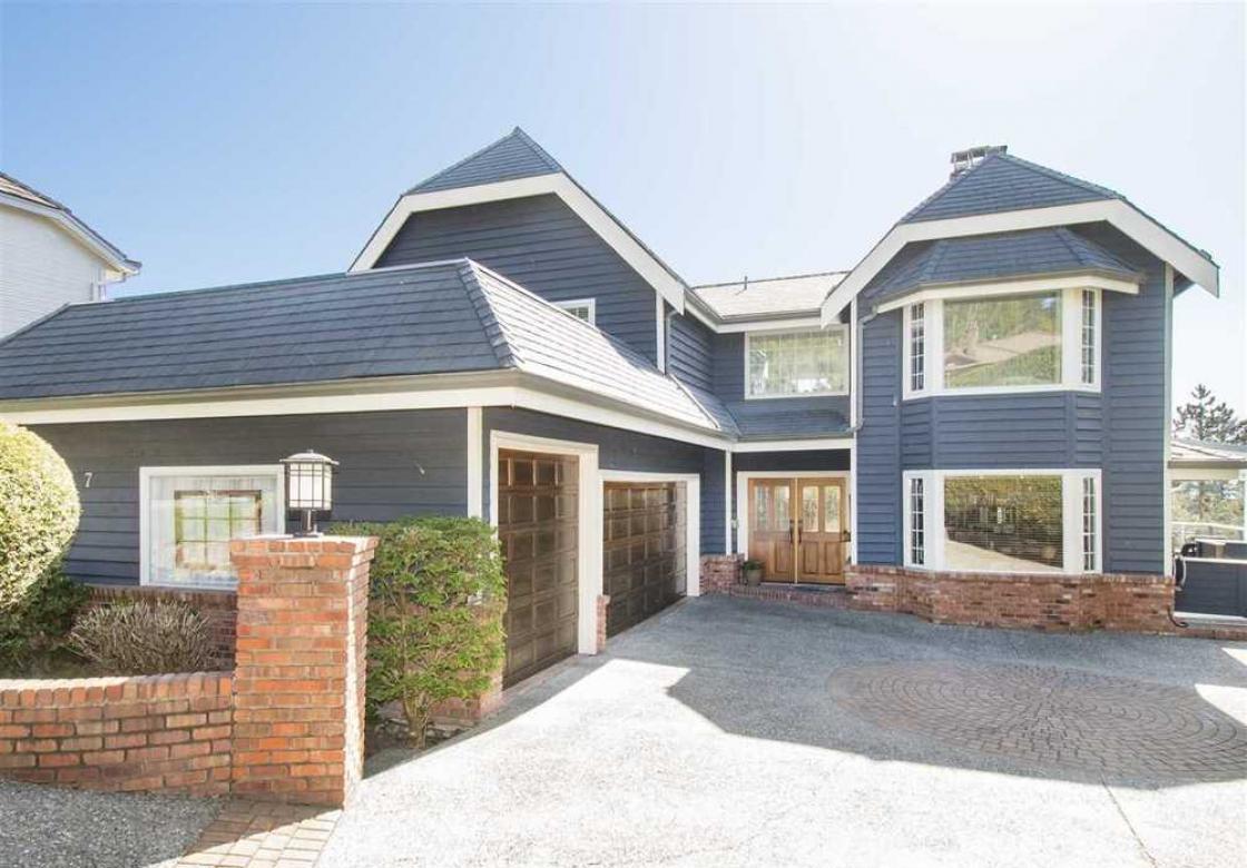 777 E St. James Road, Princess Park, North Vancouver 