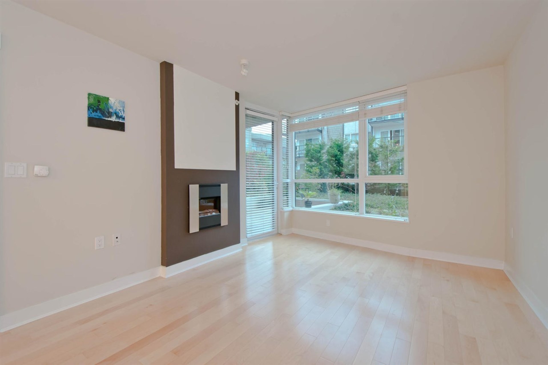 160-w-3rd-street-lower-lonsdale-north-vancouver-03 at 302 - 160 W 3rd Street, Lower Lonsdale, North Vancouver