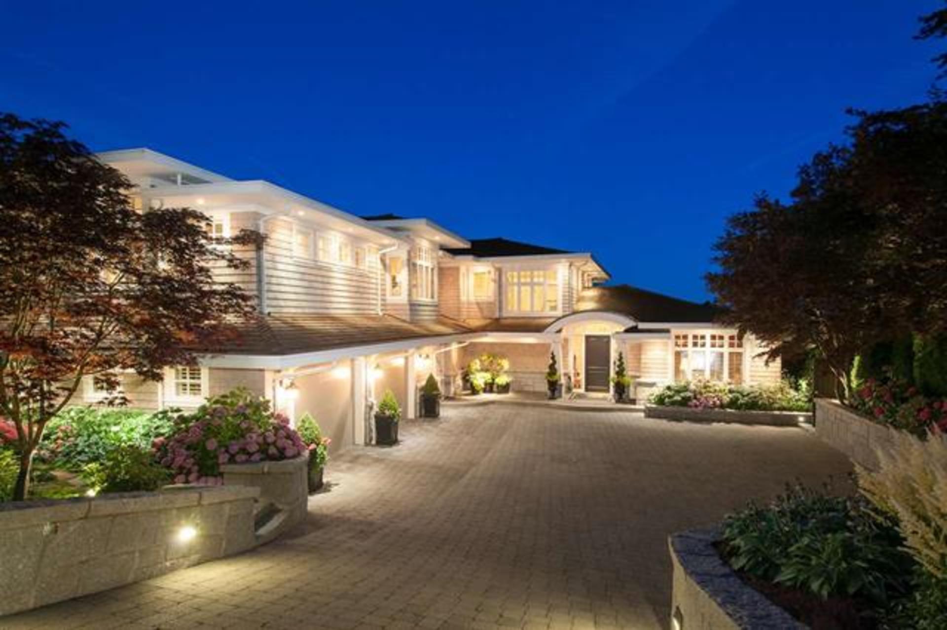 mathers-night at 3480 Mathers Avenue, West Bay, West Vancouver