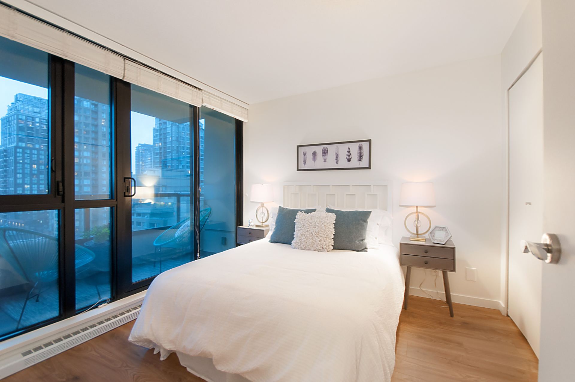 022 at 1010 - 928 Homer Street, Yaletown, Vancouver West