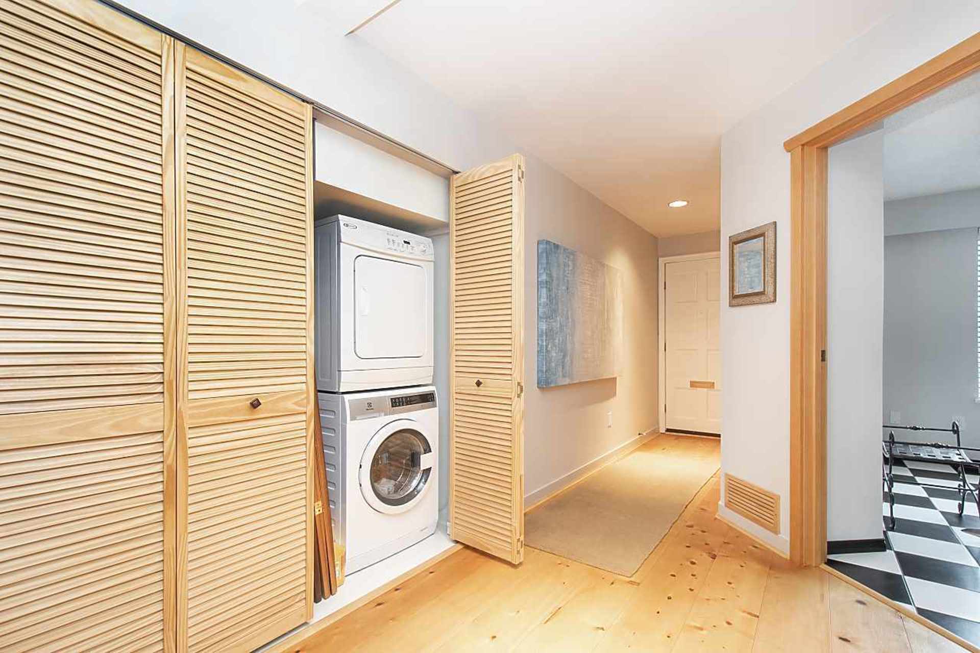 3239-lonsdale-avenue-upper-lonsdale-north-vancouver-14 at 3239 Lonsdale Avenue, Upper Lonsdale, North Vancouver