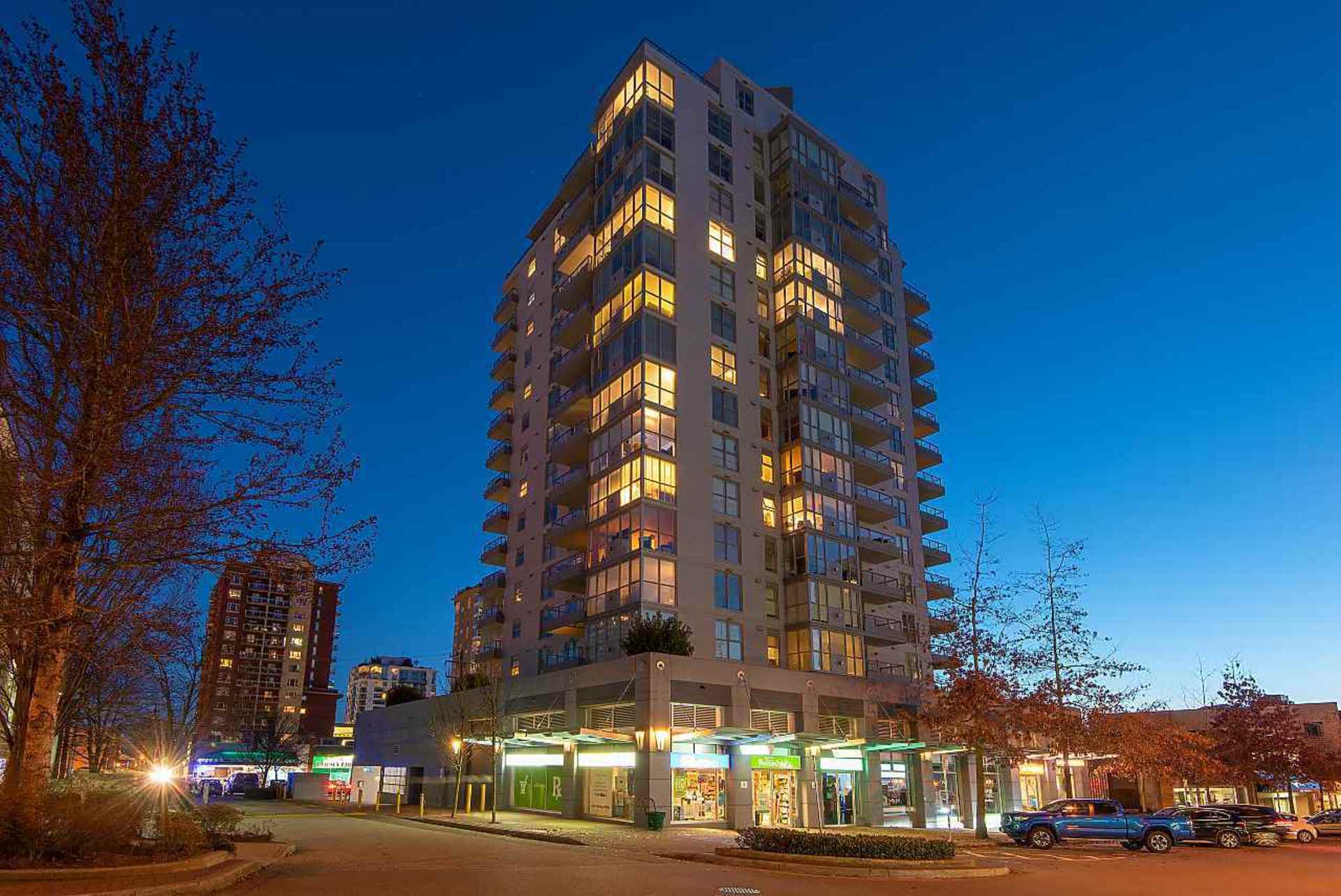 121-w-16th-street-central-lonsdale-north-vancouver-20 at 1205 - 121 W 16th Street, Central Lonsdale, North Vancouver