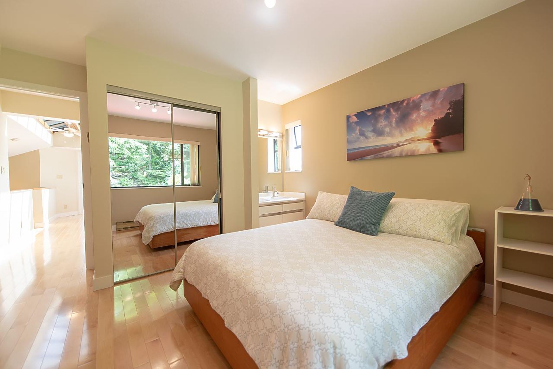 bed-two at 2609 Panorama Drive, Deep Cove, North Vancouver