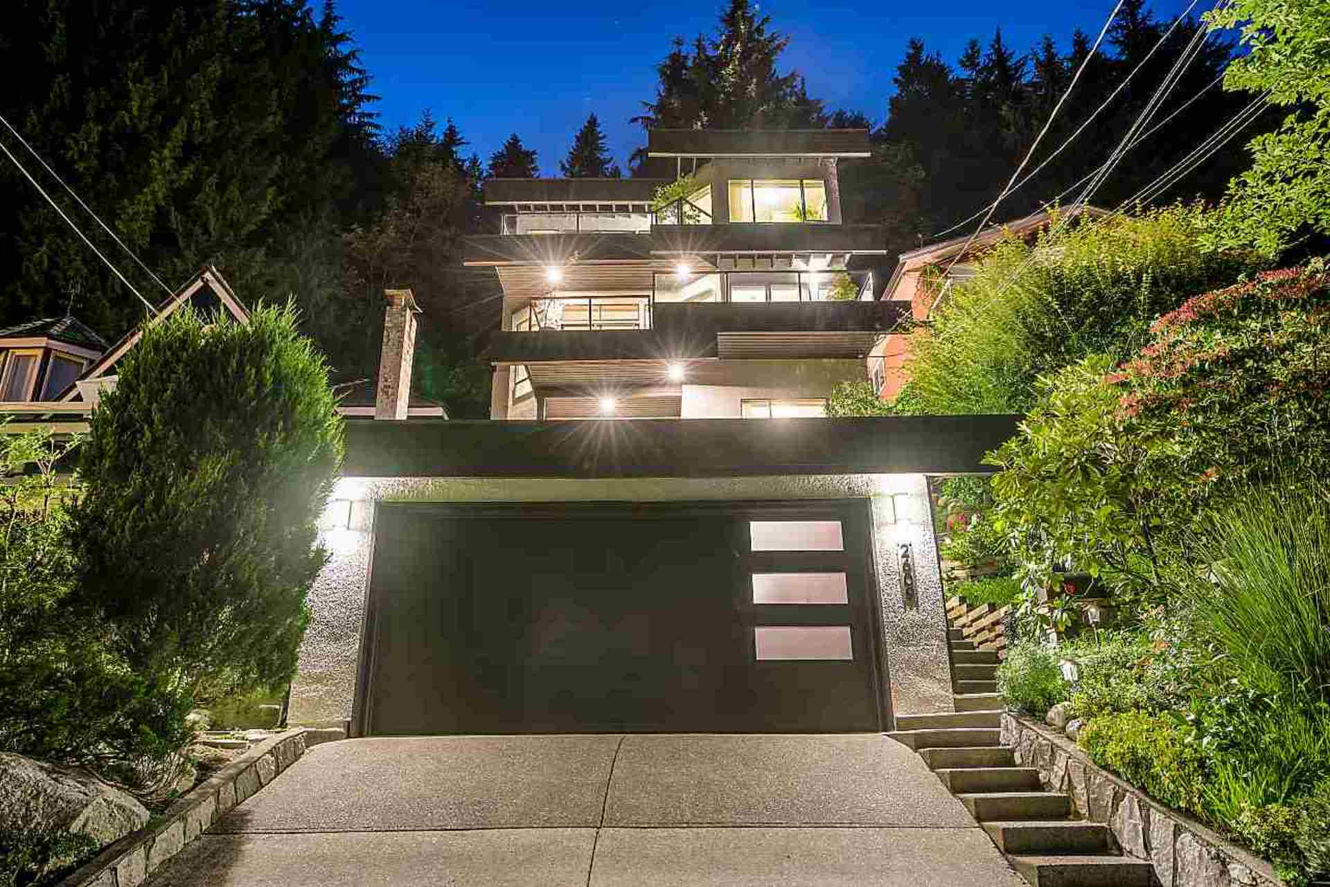 exterior at 2609 Panorama Drive, Deep Cove, North Vancouver