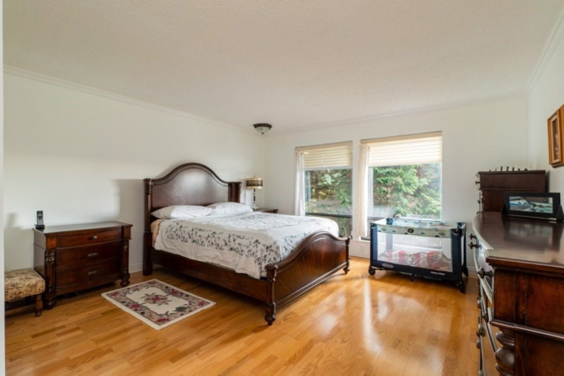 1385-lawson-avenue-ambleside-west-vancouver-11 at 1385 Lawson Avenue, Ambleside, West Vancouver
