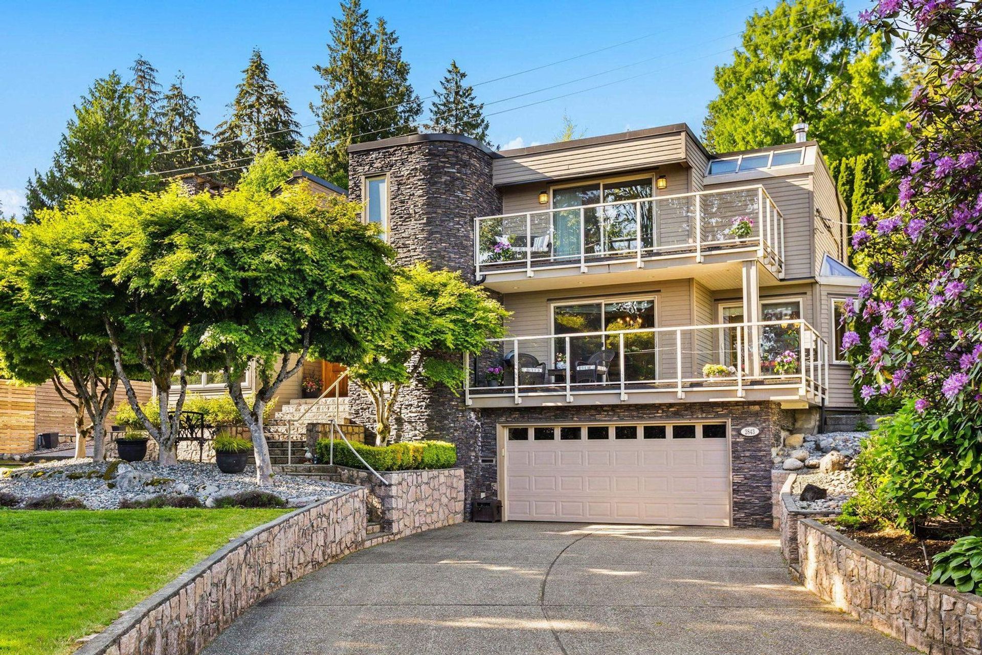 2843 Bellevue Avenue, Altamont, West Vancouver  by Julie Miller - Personal Real Estate Corporation 2843 Bellevue Avenue, Altamont, West Vancouver