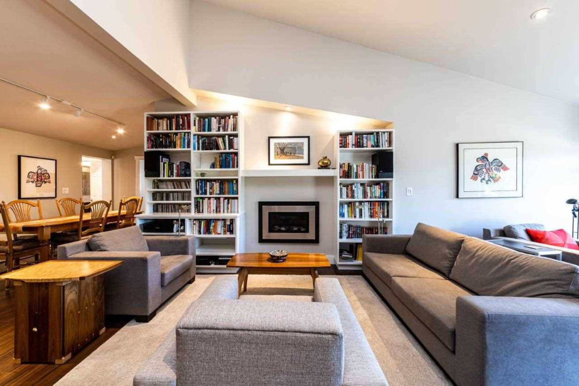 4190-highland-boulevard-forest-hills-nv-north-vancouver-09 at 4190 Highland Boulevard, Forest Hills NV, North Vancouver